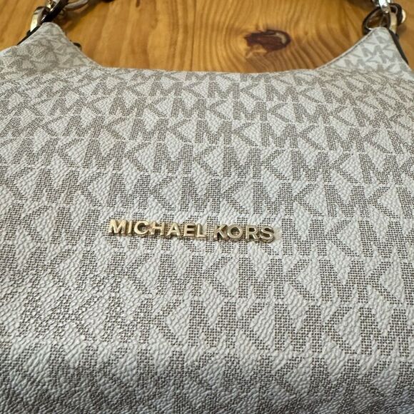 Michael Kors Isabella Convertible Shoulder Bag Purse Over The Shoulder Cream - Picture 8 of 14